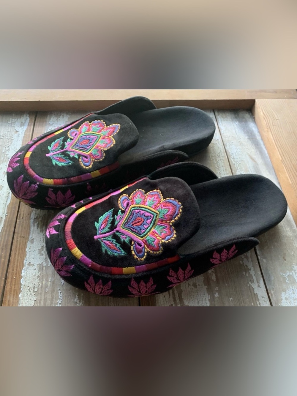 FARM Rio Black Embroidered Floral Mules with Pink & Green Accents.Size 8-8.5